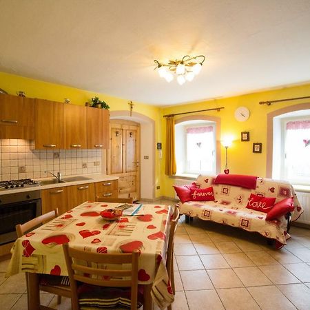 Casa Zambelli Apartment Candide Bagian luar foto